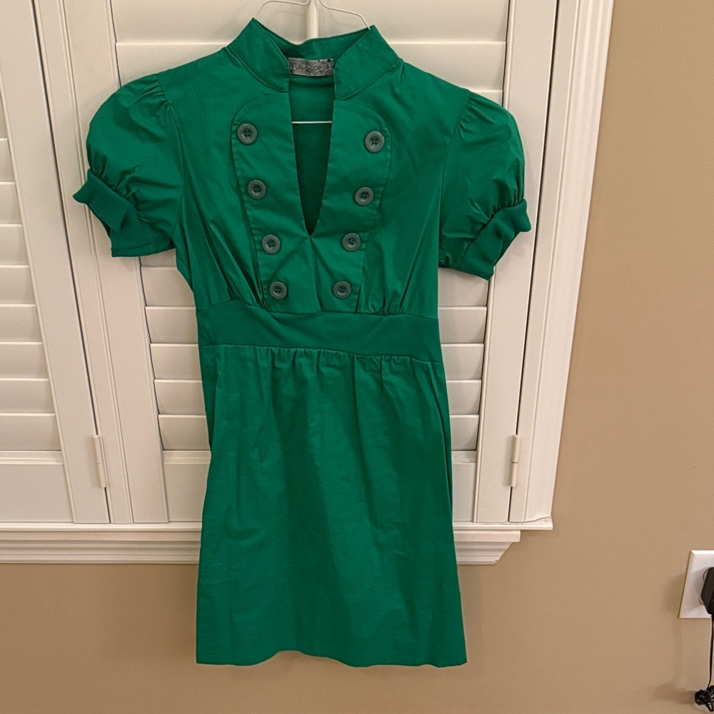 Chic Green Button-Up Mini Dress